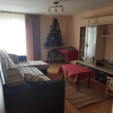Будинок відпочинку Central House In Брашов