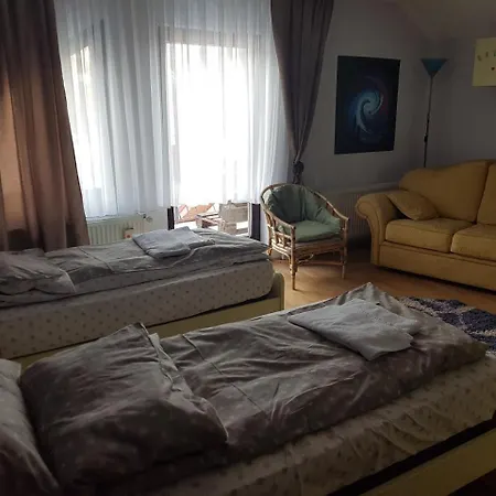 Будинок відпочинку Central House In *